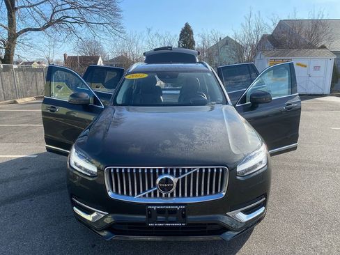 Used 2022 Volvo XC90 T6 Inscription w/ Advanced Package image 31