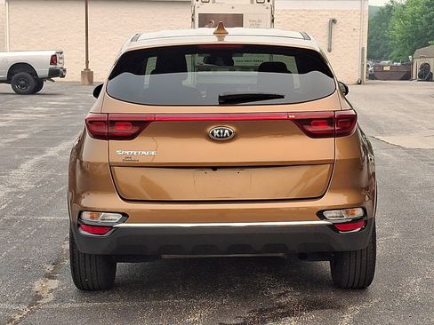 Used 2020 Kia Sportage LX AWD/4WD image 4