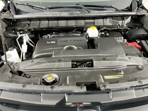 Used 2023 Nissan Pathfinder SL w/ Black Appearance Package AWD/4WD image 32