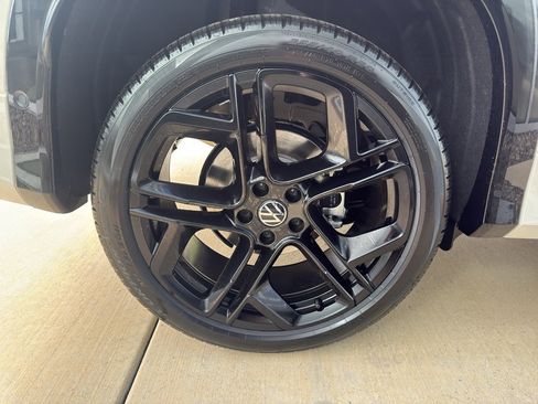 New 2026 Volkswagen Tiguan SE R-Line image 20