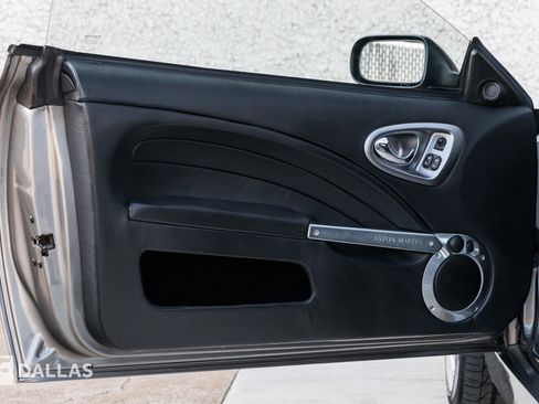 Used 2005 Aston Martin Vanquish S image 20