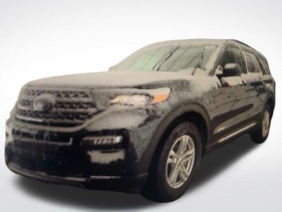 Certified 2023 Ford Explorer XLT w/ Equipment Group 202A