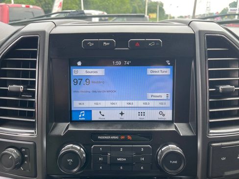 Used 2017 Ford F150 XLT w/ Equipment Group 302A Luxury AWD/4WD image 36