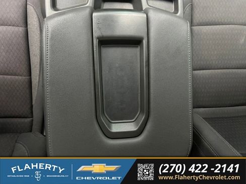 Used 2023 Chevrolet Silverado 1500 LT AWD/4WD image 30