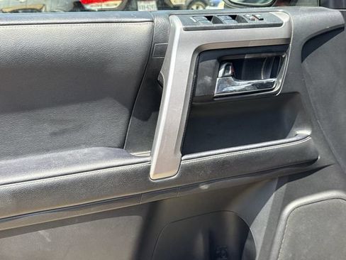 Used 2022 Toyota 4Runner SR5 Premium w/ Moonroof Package AWD/4WD image 27