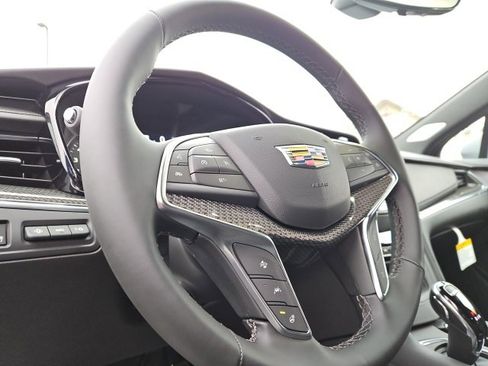 New 2025 Cadillac XT5 Sportv w/ Technology Package image 29