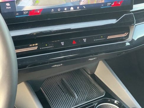 Certified 2026 BMW 530i xDrive w/ M Sport Package image 20