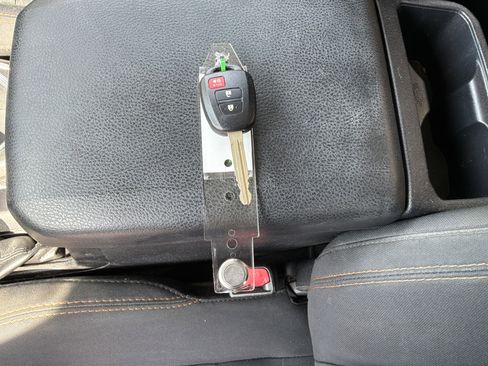 Used 2019 Toyota Tacoma SR5 image 35