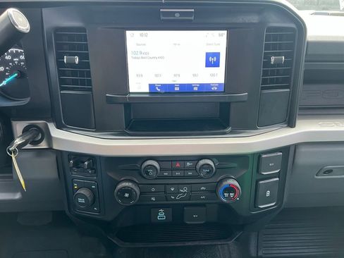 Used 2025 Ford F350 XL w/ XL Chrome Package image 27