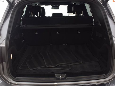 Used 2024 Mercedes-Benz EQB 300 4MATIC image 31