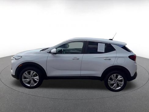 Used 2025 Buick Encore GX Preferred AWD/4WD image 10