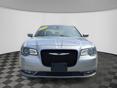 Used 2016 Chrysler 300 S AWD/4WD image 9