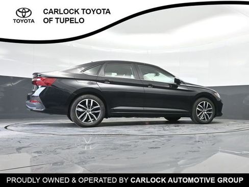 Used 2025 Volkswagen Jetta SE w/ Sunroof Package image 38