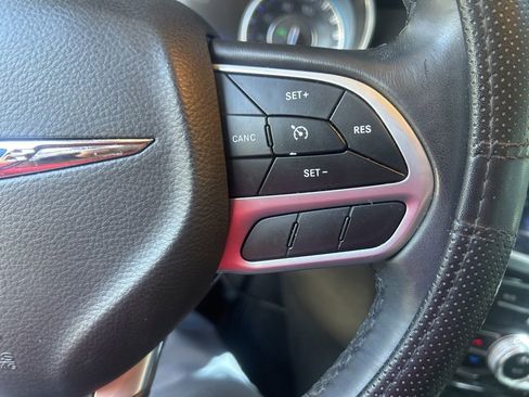 Used 2020 Chrysler 300 Touring w/ Sport Appearance Package RWD image 22