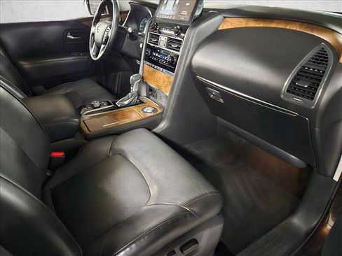 Used 2022 Nissan Armada SL w/ Captain's Chairs Package RWD image 21