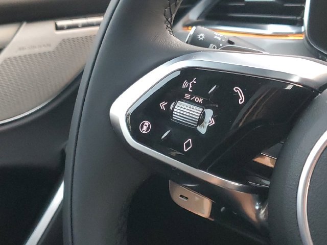 New 2026 Jaguar F-PACE R-Dynamic S AWD/4WD image 30