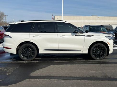 Used 2025 Lincoln Aviator Reserve w/ Equipment Group 201A image 57