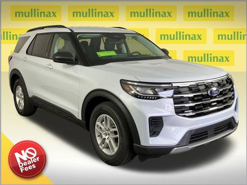 New 2026 Ford Explorer Active image 1