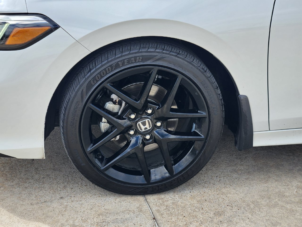 Used 2025 Honda Civic Sport image 11