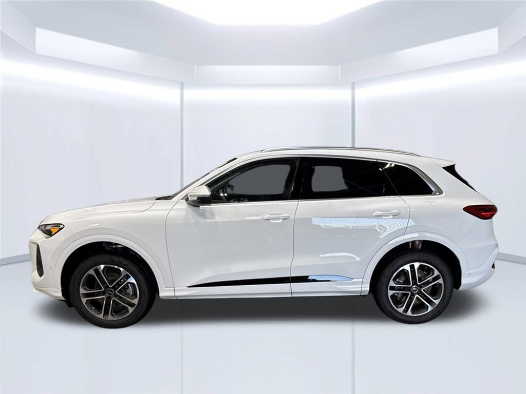 New 2026 Audi Q5 Premium AWD/4WD image 2