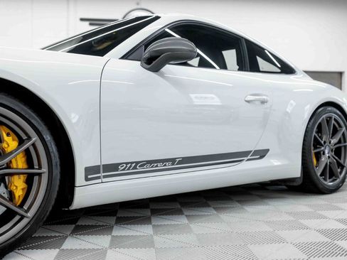 Used 2018 Porsche 911 Carrera T RWD image 36