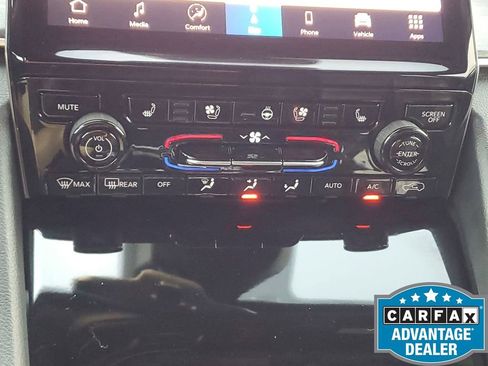 Used 2025 Jeep Grand Cherokee L Limited w/ Luxury Tech Group II image 35