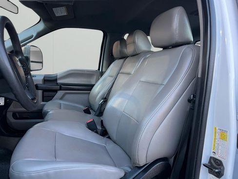 Used 2021 Ford F250 XL w/ Power Equipment Group image 30