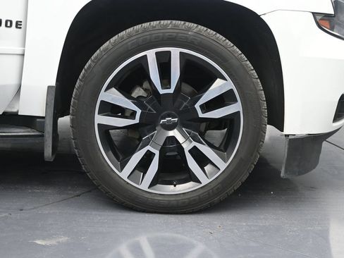 Used 2018 Chevrolet Tahoe Premier AWD/4WD image 39