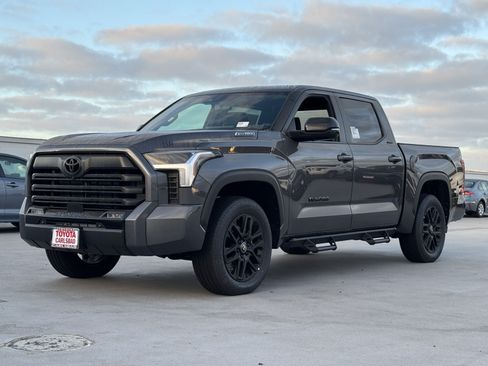 New 2026 Toyota Tundra Limited AWD/4WD image 11
