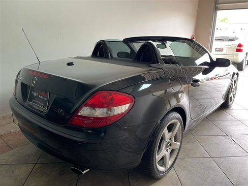 Used 2005 Mercedes-Benz SLK 350 image 6
