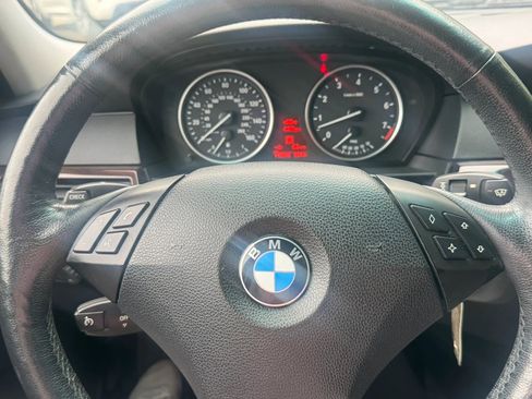 Used 2010 BMW 528i xDrive Sedan AWD/4WD image 31
