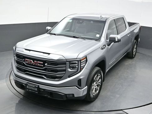 Used 2025 GMC Sierra 1500 SLT AWD/4WD image 36