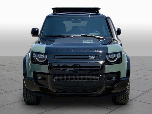 New 2026 Land Rover Defender 110 AWD/4WD image 3