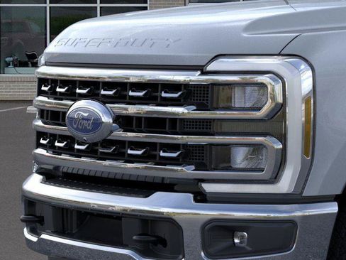 New 2026 Ford F250 Lariat w/ Chrome Package image 17