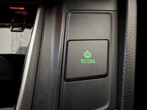 Used 2017 Honda CR-V Touring image 29