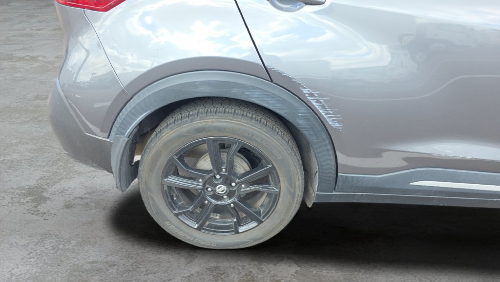 Used 2020 Nissan Kicks SR w/ SR Premium Package FWD image 21