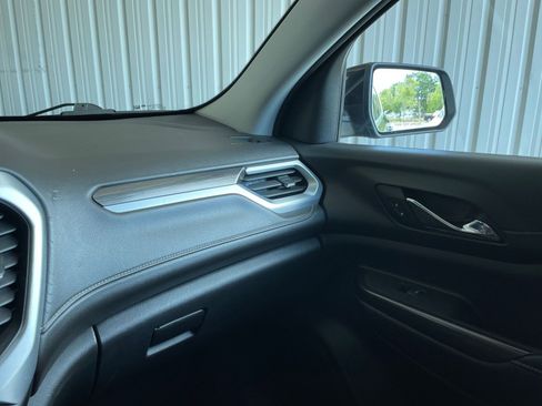 Used 2023 GMC Acadia SLT image 35