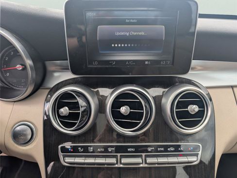 Used 2017 Mercedes-Benz C 300 4MATIC Sedan image 13