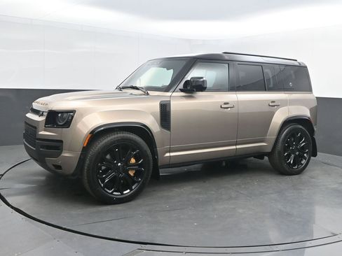 New 2026 Land Rover Defender 110 OCTA AWD/4WD image 2