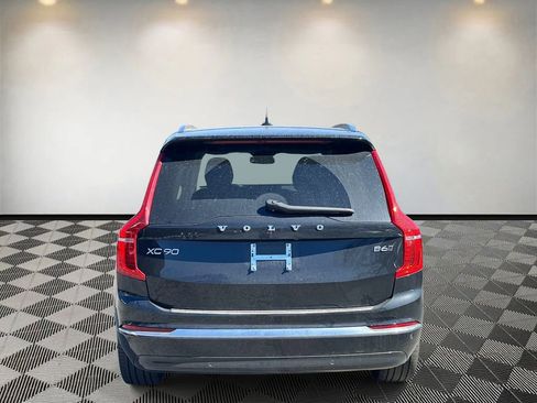 Used 2023 Volvo XC90 B6 Plus w/ Protection Package Premier image 4