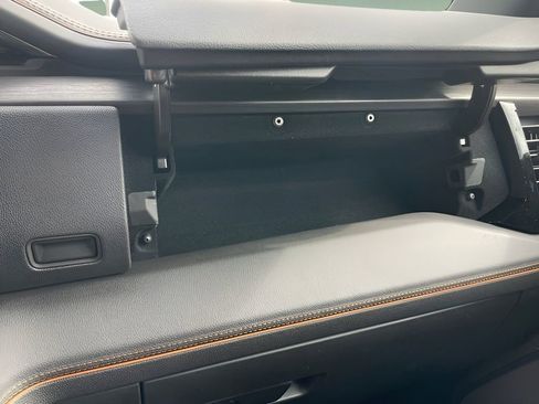 Used 2024 GMC Sierra 1500 AT4 w/ Technology Package image 32