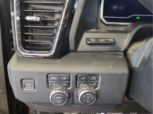 Used 2023 GMC Sierra 1500 Denali Ultimate image 30