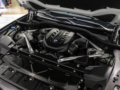 Used 2020 BMW X5 M50i w/ Premium Package AWD/4WD image 43