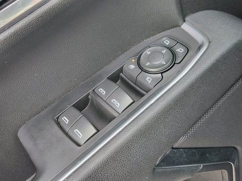 Used 2025 GMC Sierra 1500 SLT image 22