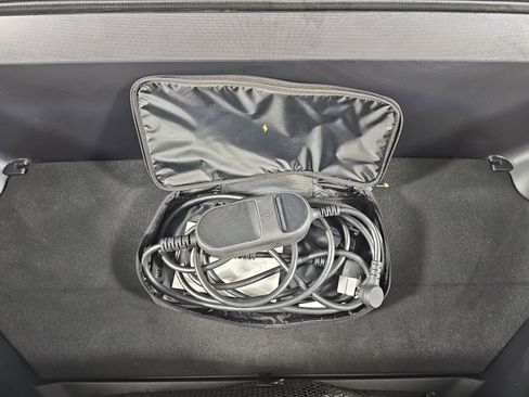 Used 2023 Rivian R1T Adventure image 14