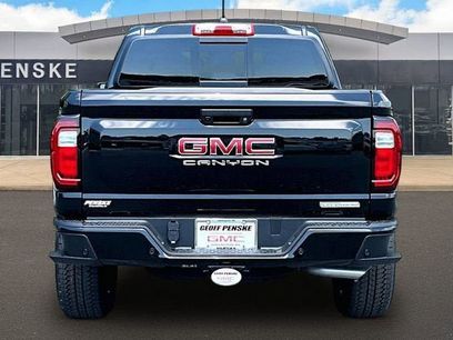 New 2026 GMC Canyon Elevation w/ Convenience Package