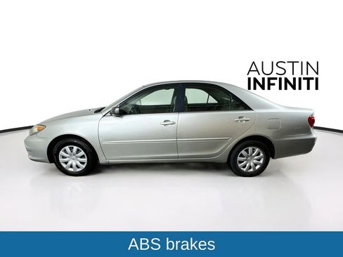 Used 2005 Toyota Camry FWD image 4