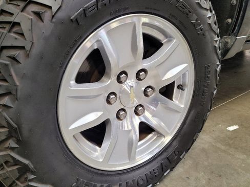 Used 2017 Chevrolet Silverado 1500 LT w/ All Star Edition RWD image 31