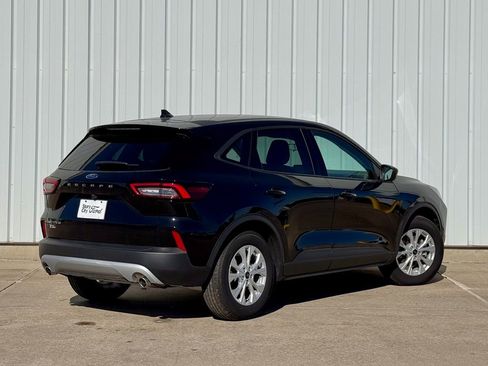 Certified 2025 Ford Escape Active w/ Cold Weather Package image 5