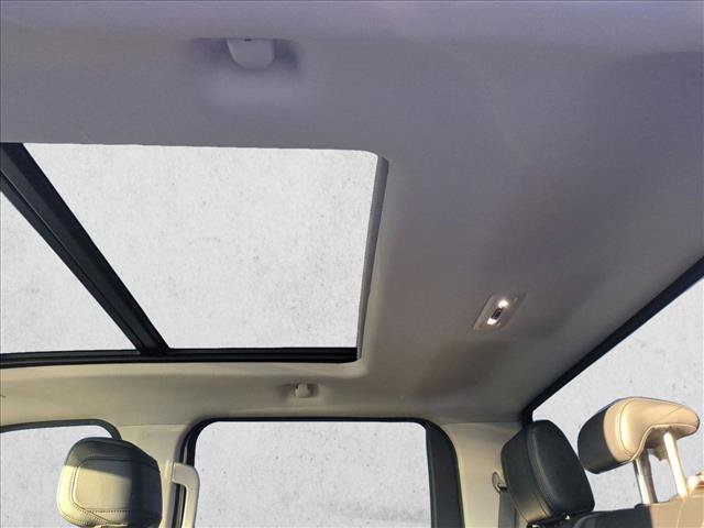 Used 2024 Toyota Tundra Limited AWD/4WD image 19